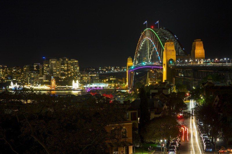 Vivid-Sydney-Color-the-bridge.jpg